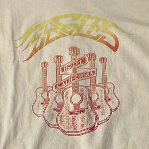 Men’s The Eagles Hotel California 2021 tour
Long Sleeve. Great shirt size XL